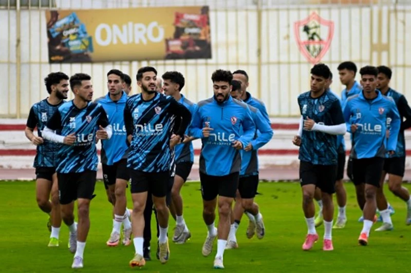 "الزمالك يستأنف تدريباته التحضيرية لنهائي الكأس ضد بيراميدز: محاضرات فنية واستراتيجيات متقدمة"