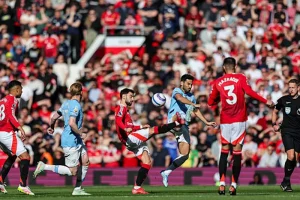 استراتيجيات مانشستر يونايتد لتمويل الانتقالات الصيفية