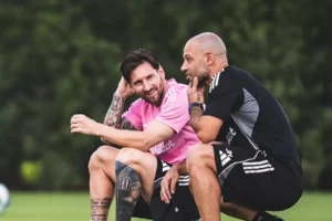 الأهلي وإنتر ميامي: ماسكيرانو يكشف تفاصيل حالة ميسي قبل انطلاق المونديال