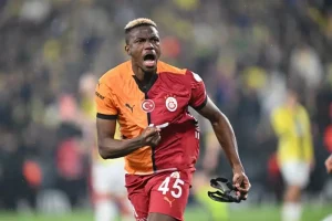 الهلال يعزز عرضه للتعاقد مع أوسيمين