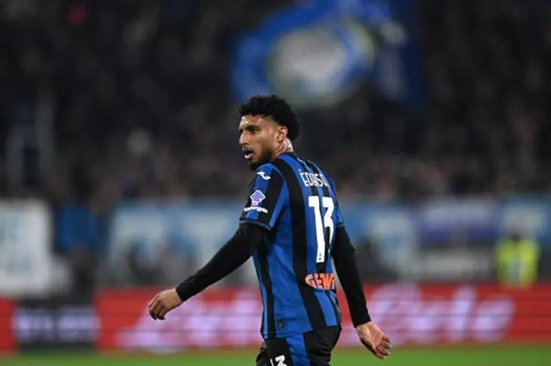 مدير رياضي أتالانتا يوضح تفاصيل عرض الهلال السعودي لضم إيدرسون